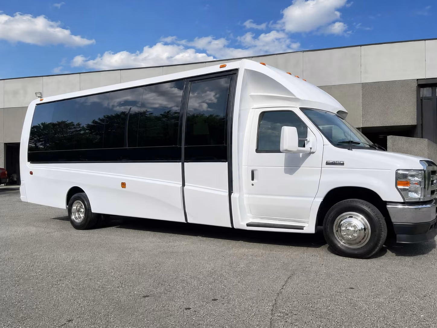 15 passenger minibus