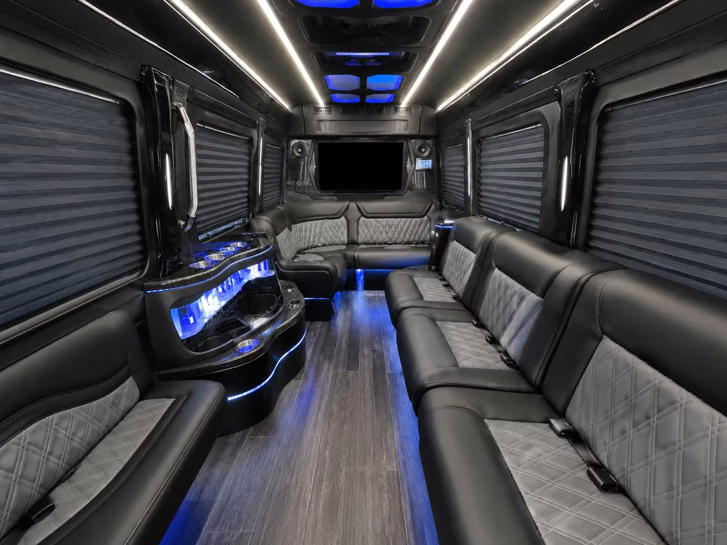 hialeahcharterbus com makes recurring government shuttle routes in hialeah simple